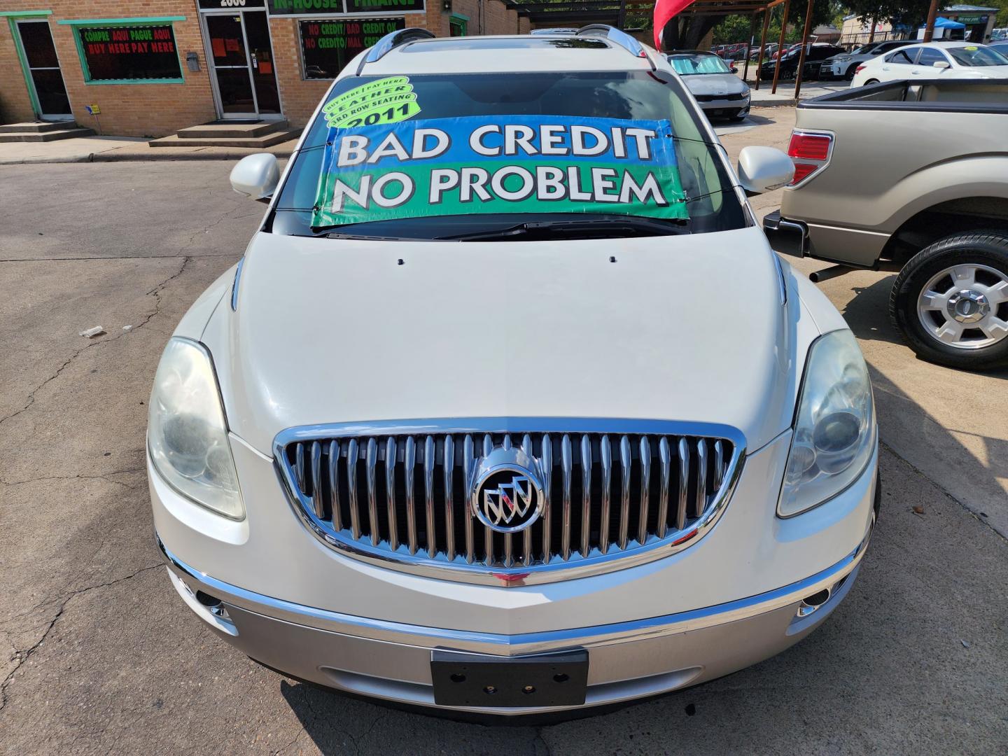 2011 DIAMOND WHITE Buick Enclave CXL (5GAKRBED2BJ) , AUTO transmission, located at 2660 S.Garland Avenue, Garland, TX, 75041, (469) 298-3118, 32.885551, -96.655602 - Welcome to DallasAutos4Less, one of the Premier BUY HERE PAY HERE Dealers in the North Dallas Area. We specialize in financing to people with NO CREDIT or BAD CREDIT. We need proof of income, proof of residence, and a ID. Come buy your new car from us today!! This is a LOADED 2011 BUICK ENCLAVE C - Photo#8